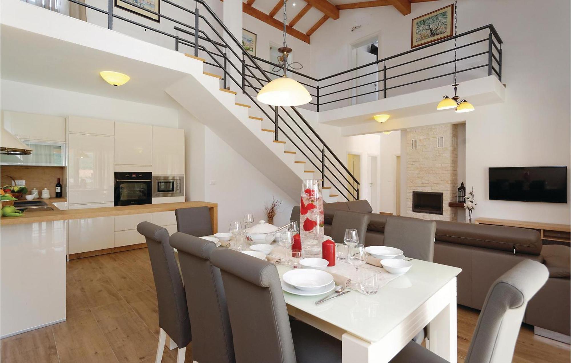 Lovely Home In Sibenik With Wifi Ngoại thất bức ảnh