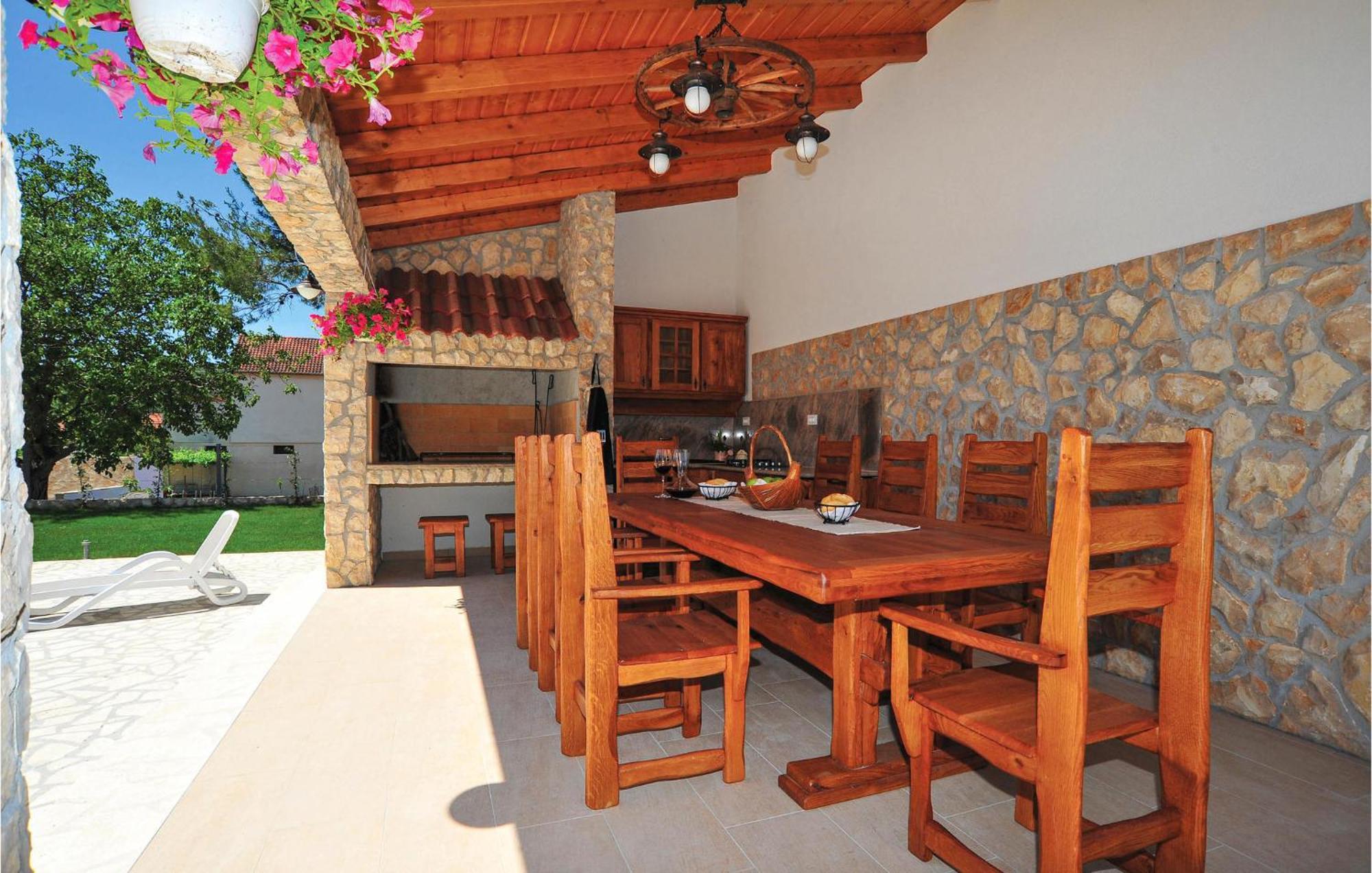 Lovely Home In Sibenik With Wifi Ngoại thất bức ảnh