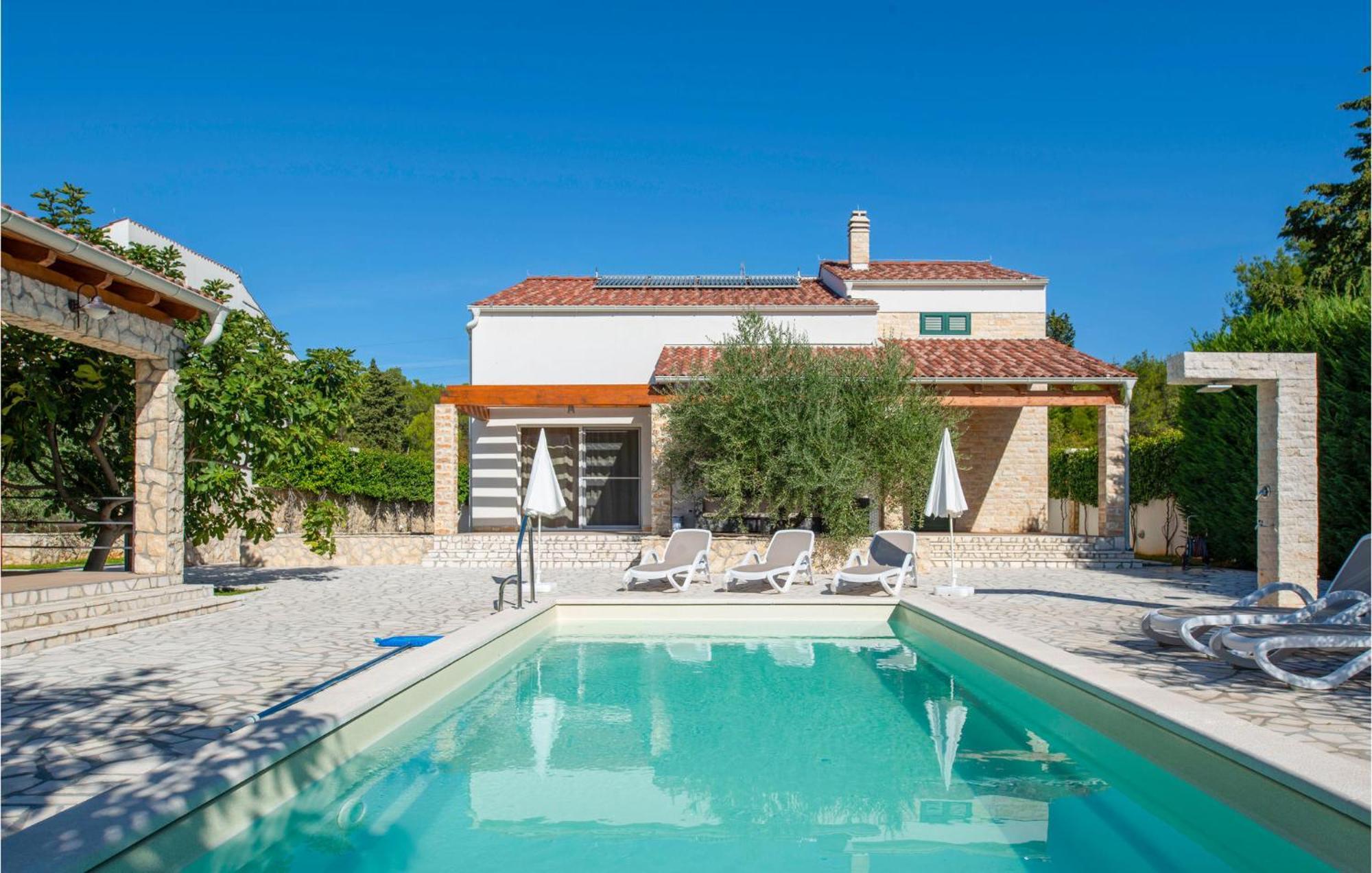 Lovely Home In Sibenik With Wifi Ngoại thất bức ảnh
